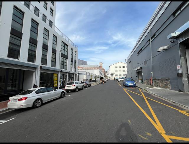 100M² OFFICE TO LET IN CAPE TOWN CITY CENTRE